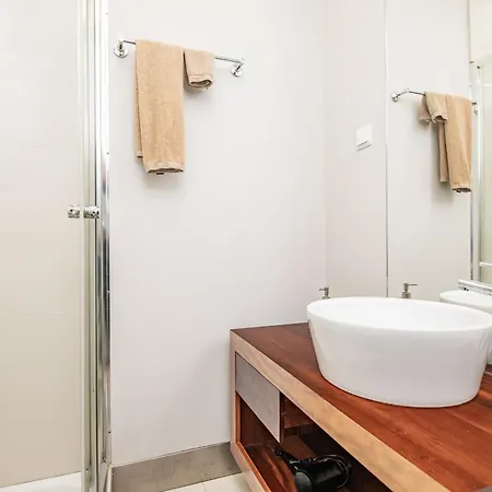 Lägenhet Hillside - By Wehost *